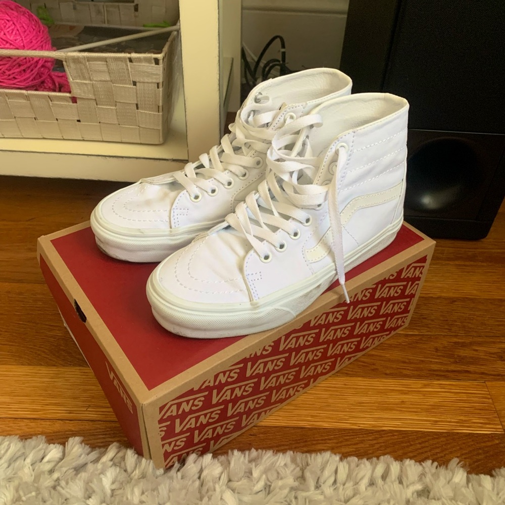 Vans Sk8-Hi white high tops